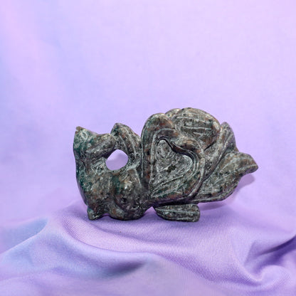 Yooperlite nine tails fox carving